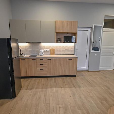 Big Studio Apt.On Liberty Square Tbilisi Luaran gambar